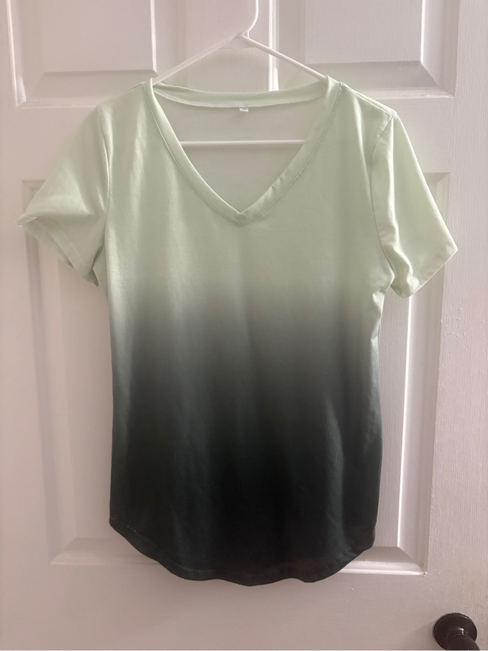 V-Neck Ombre Short Sleeve Top - Mint to Black